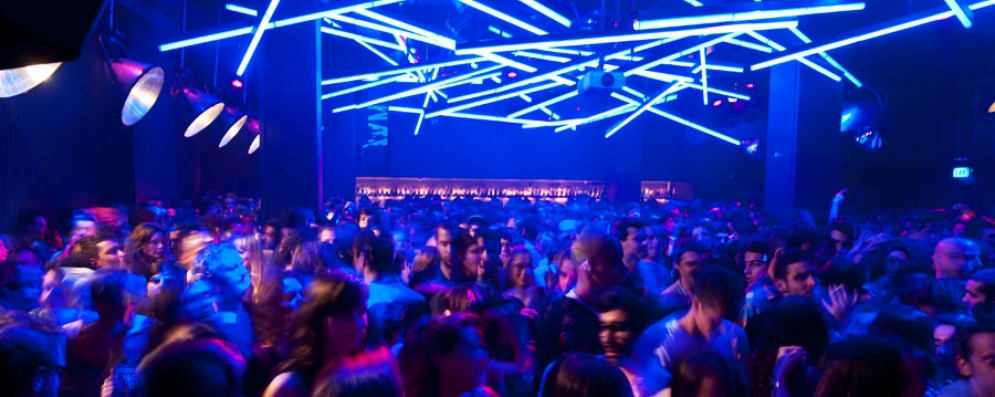 Governo admite que não há data de reabertura para bares e discotecas