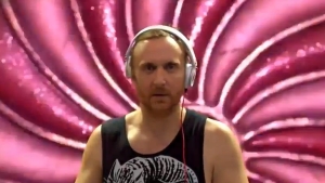 Expressão de David Guetta torna-se viral na internet