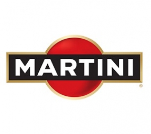 Martini oferece a fãs com atitude