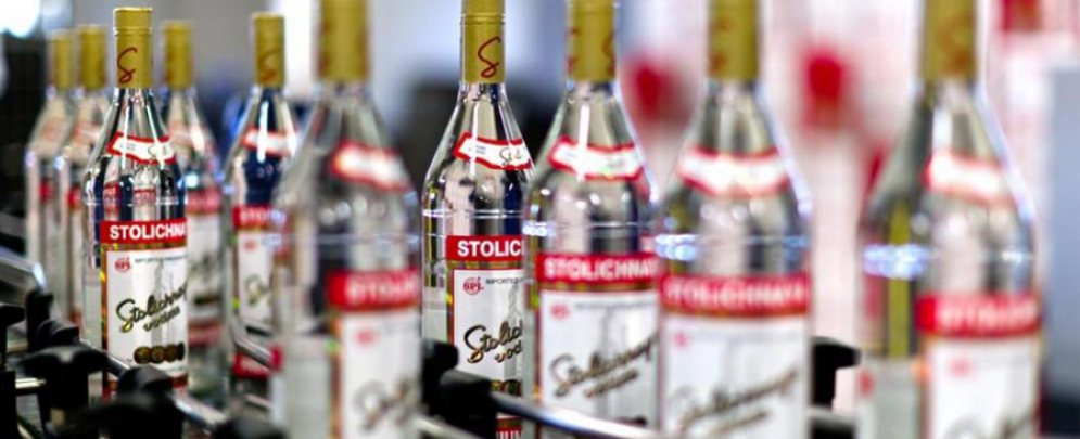Vodka Stolichnaya anuncia mudança para afastar imagem da Rússia