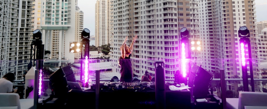 David Guetta angaria 700 mil dólares em liveset solidário