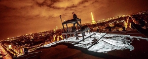 DJ Snake atua no topo do Arco do Triunfo e anuncia novidades
